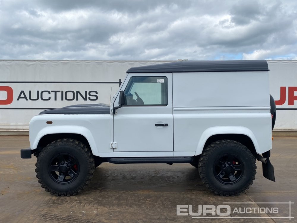 2011 Land Rover Defender 90 - SUV/ Fuoristrada: foto 2 2011 Land Rover Defender 90 - SUV/ Fuoristrada: foto 2