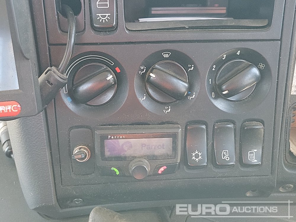 Autocarro scarrabile 2011 Scania P405: foto 37