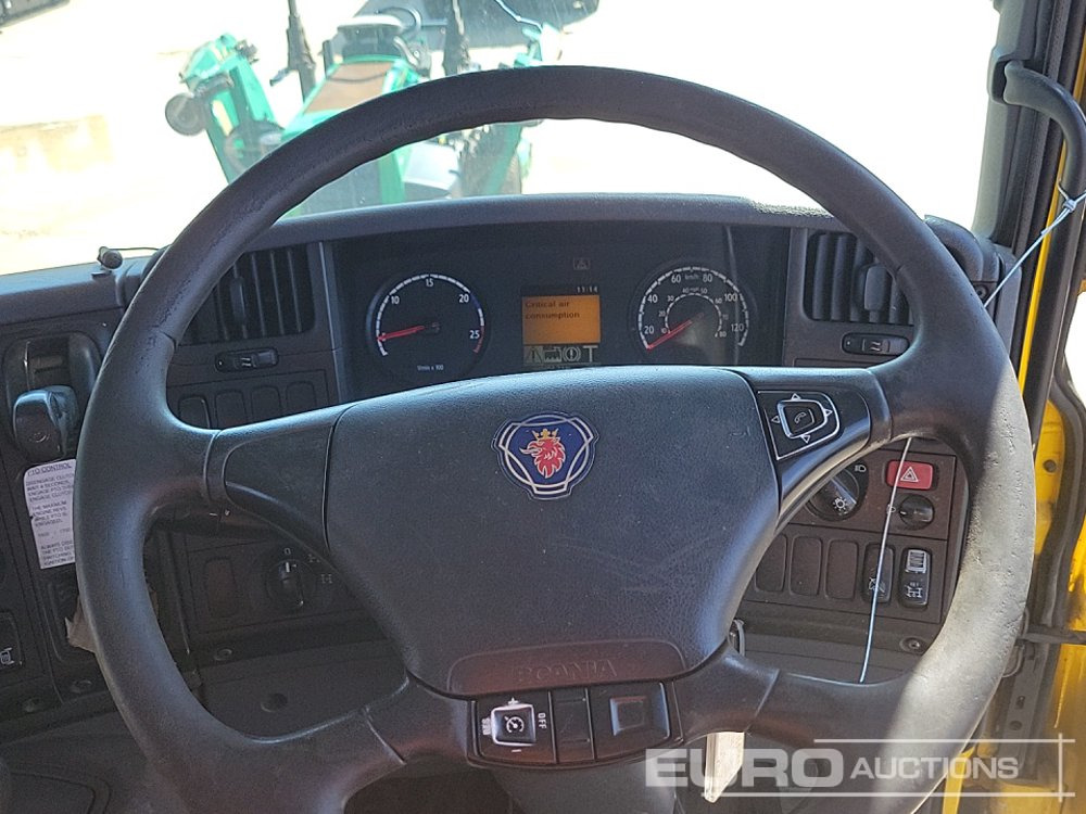 Autocarro scarrabile 2011 Scania P405: foto 29