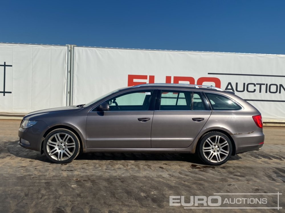 2012 Skoda Superb - Autovettura: foto 2 2012 Skoda Superb - Autovettura: foto 2