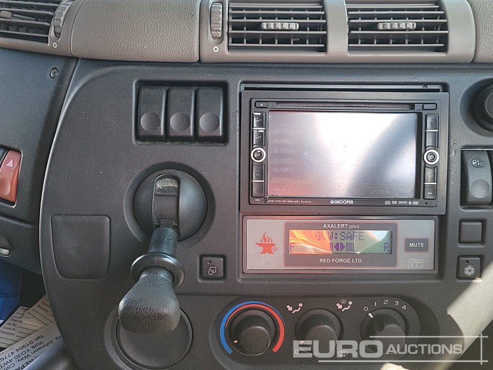 Autocarro con pianale/ Cassone fisso 2013 DAF CF65.300: foto 27