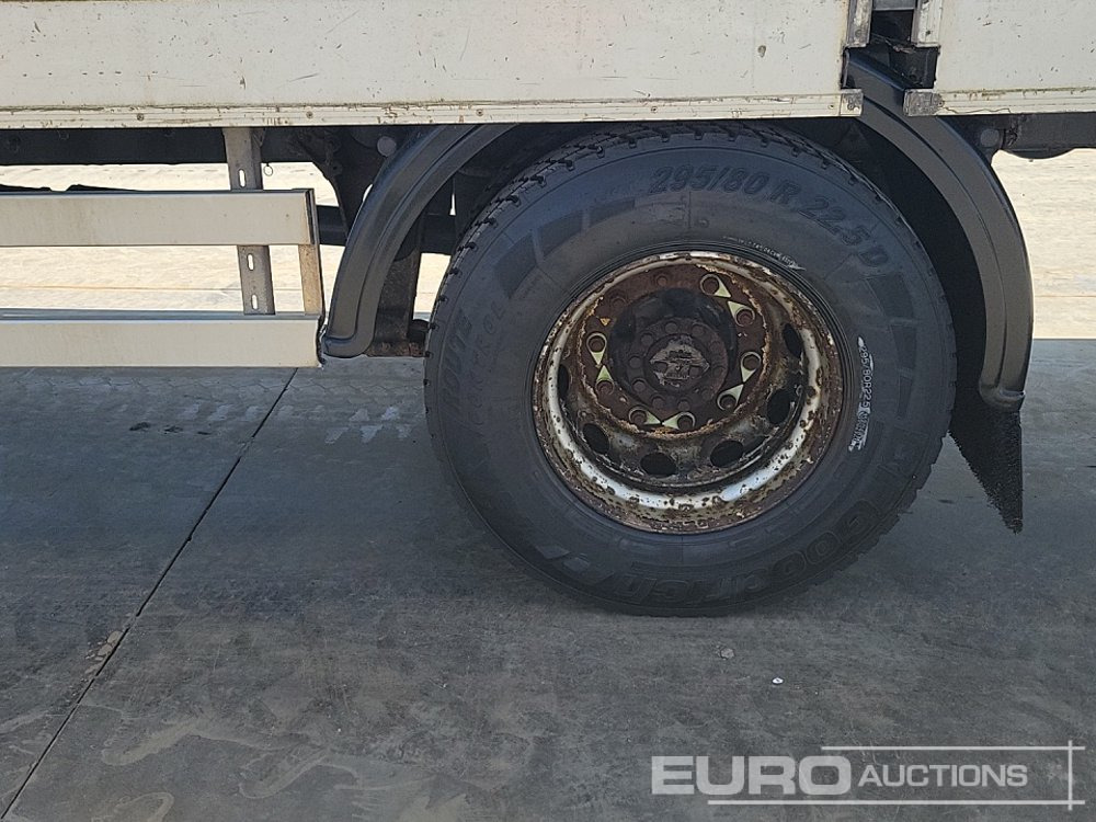 Autocarro con pianale/ Cassone fisso 2013 DAF CF65.300: foto 10