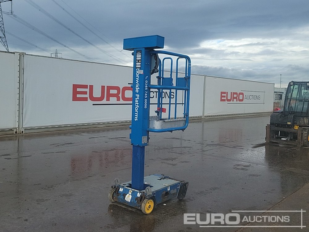 2013 Power Towers Pecolift - Piattaforma aerea: foto 1 2013 Power Towers Pecolift - Piattaforma aerea: foto 1