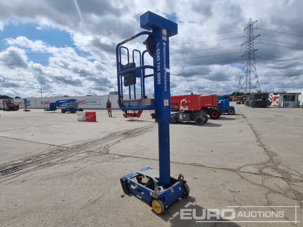 2013 Power Towers Pecolift - Piattaforma aerea: foto 3 2013 Power Towers Pecolift - Piattaforma aerea: foto 3