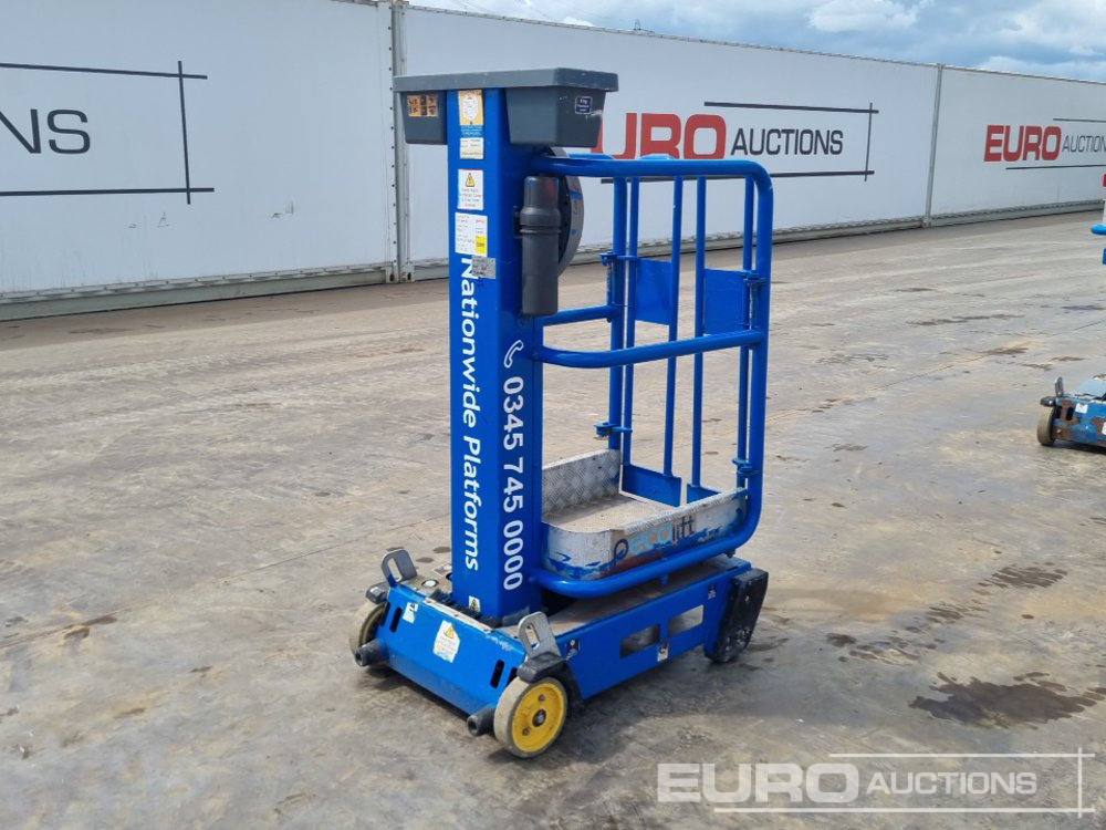 2013 Power Towers Pecolift - Piattaforma aerea: foto 1 2013 Power Towers Pecolift - Piattaforma aerea: foto 1