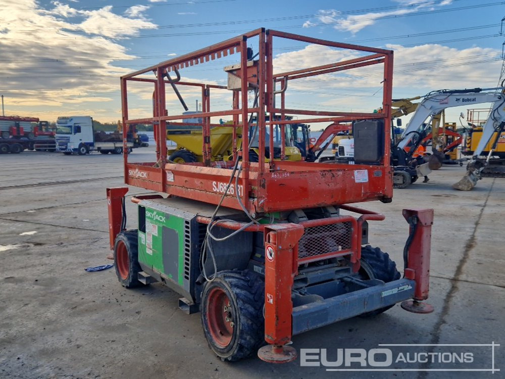 2014 SkyJack SJ6826RT - Piattaforma aerea: foto 1 2014 SkyJack SJ6826RT - Piattaforma aerea: foto 1
