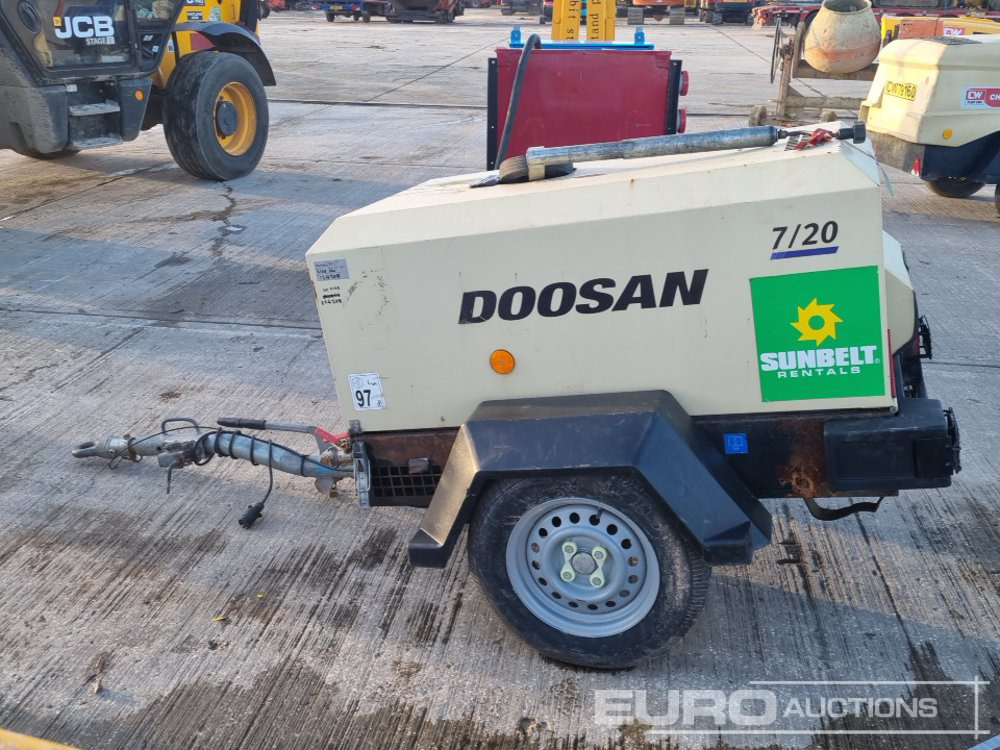 2015 Doosan 720 - Compressore d'aria: foto 2 2015 Doosan 720 - Compressore d'aria: foto 2