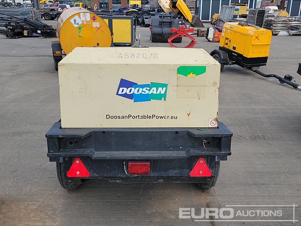 2015 Doosan 741 - Compressore d'aria: foto 4 2015 Doosan 741 - Compressore d'aria: foto 4