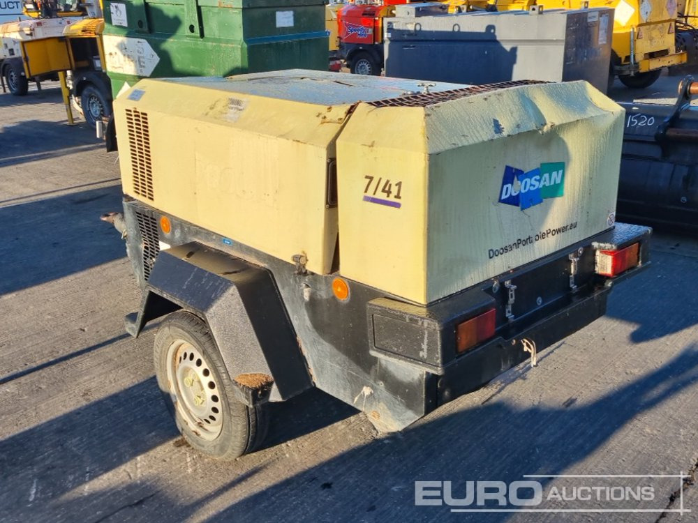 2015 Doosan 741 - Compressore d'aria: foto 3 2015 Doosan 741 - Compressore d'aria: foto 3