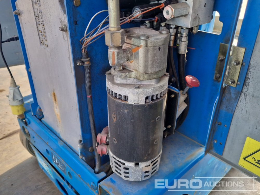 Piattaforma aerea 2015 Genie GR-20: foto 26