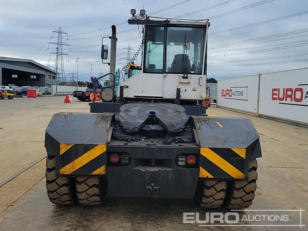 2015 Kalmar TR6181A - Trattore terminale: foto 4 2015 Kalmar TR6181A - Trattore terminale: foto 4