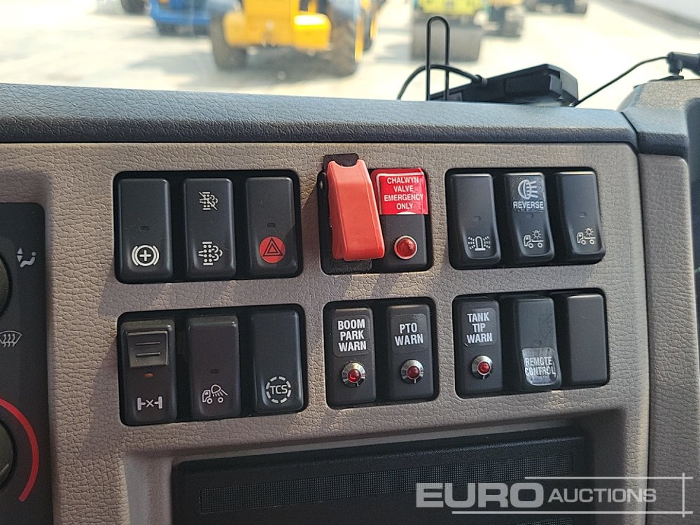 Camion cisterna 2015 Volvo FL280: foto 44