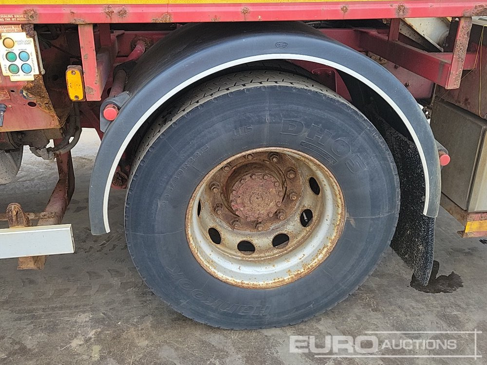 Camion cisterna 2015 Volvo FL280: foto 10