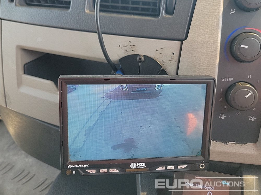 Camion cisterna 2015 Volvo FL280: foto 47