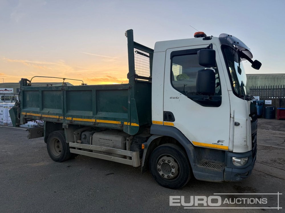 2016 DAF LF220FA - Autocarro ribaltabile: foto 4 2016 DAF LF220FA - Autocarro ribaltabile: foto 4