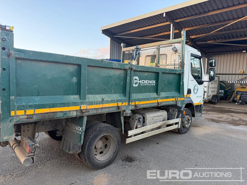 2016 DAF LF220FA - Autocarro ribaltabile: foto 3 2016 DAF LF220FA - Autocarro ribaltabile: foto 3