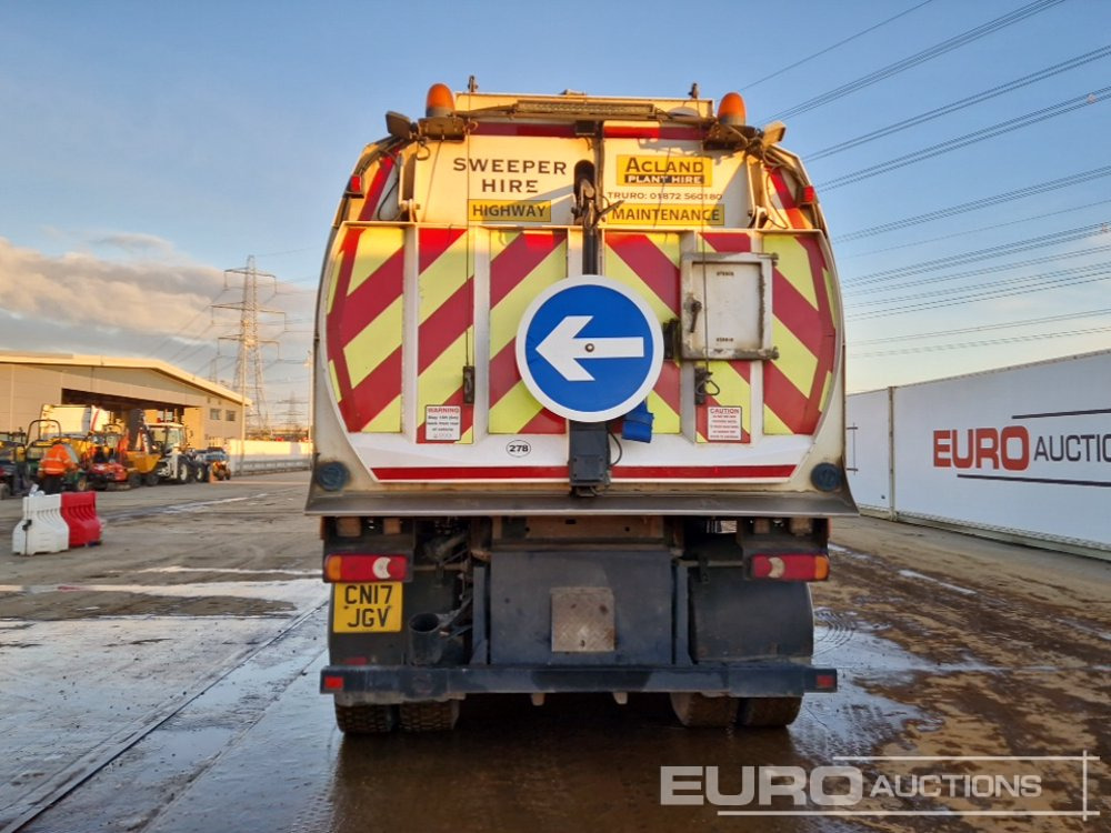 2017 DAF LF220 - Spazzatrice stradale: foto 4 2017 DAF LF220 - Spazzatrice stradale: foto 4