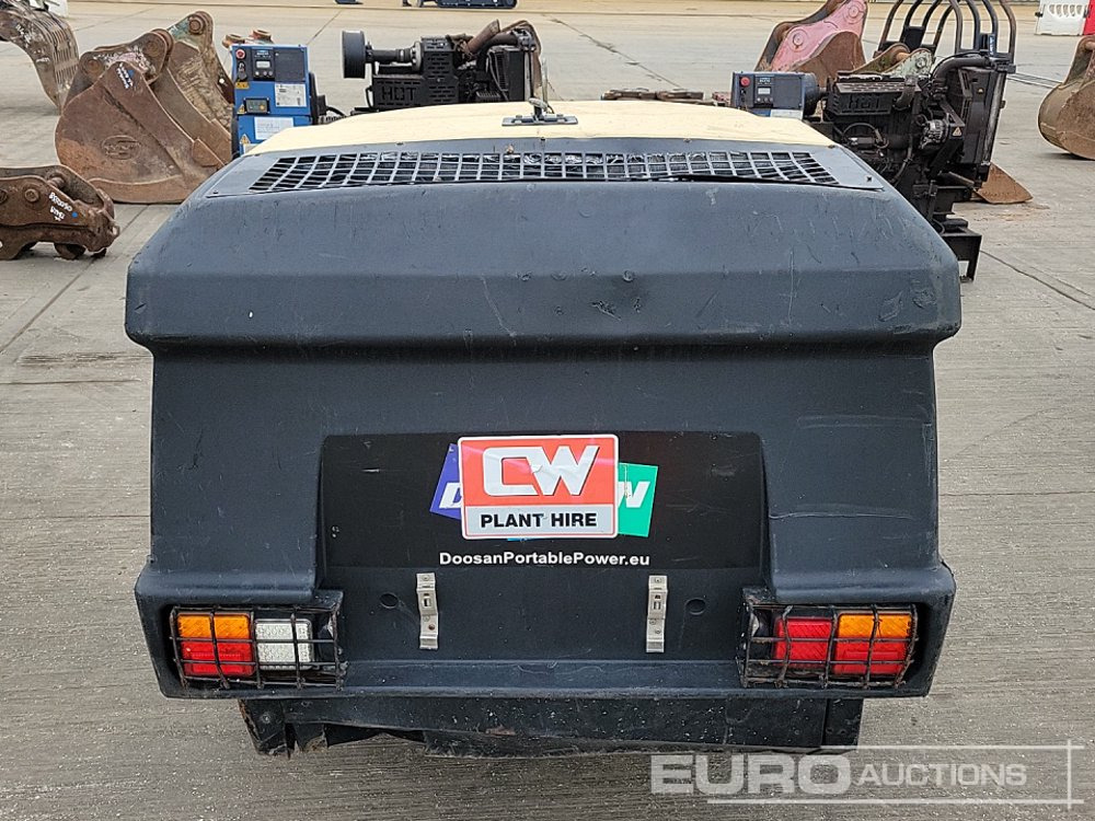 2018 Doosan 741 - Compressore d'aria: foto 4 2018 Doosan 741 - Compressore d'aria: foto 4