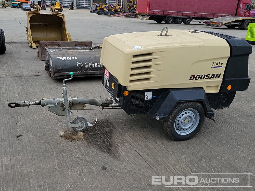 2018 Doosan 741 - Compressore d'aria: foto 2 2018 Doosan 741 - Compressore d'aria: foto 2