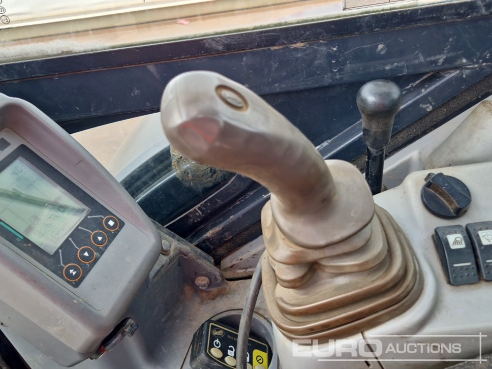Miniescavatore 2018 Hitachi ZX33U-5A CLR: foto 42