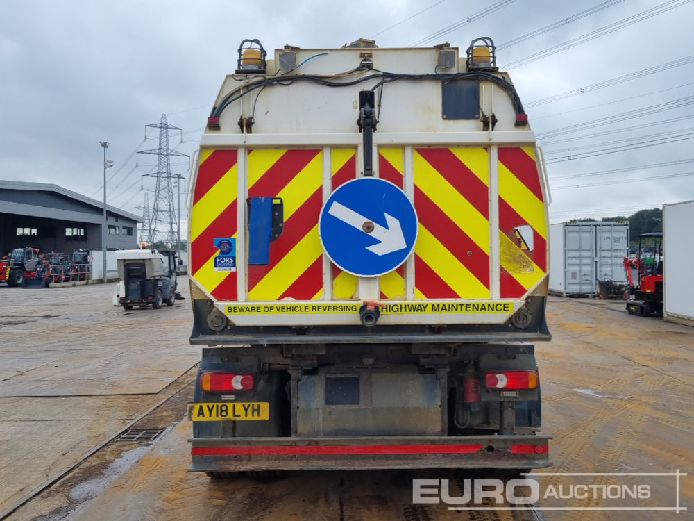 2018 Volvo FL250 - Spazzatrice stradale: foto 4 2018 Volvo FL250 - Spazzatrice stradale: foto 4