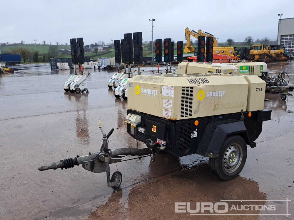 2019 Doosan 741 - Compressore d'aria: foto 1 2019 Doosan 741 - Compressore d'aria: foto 1