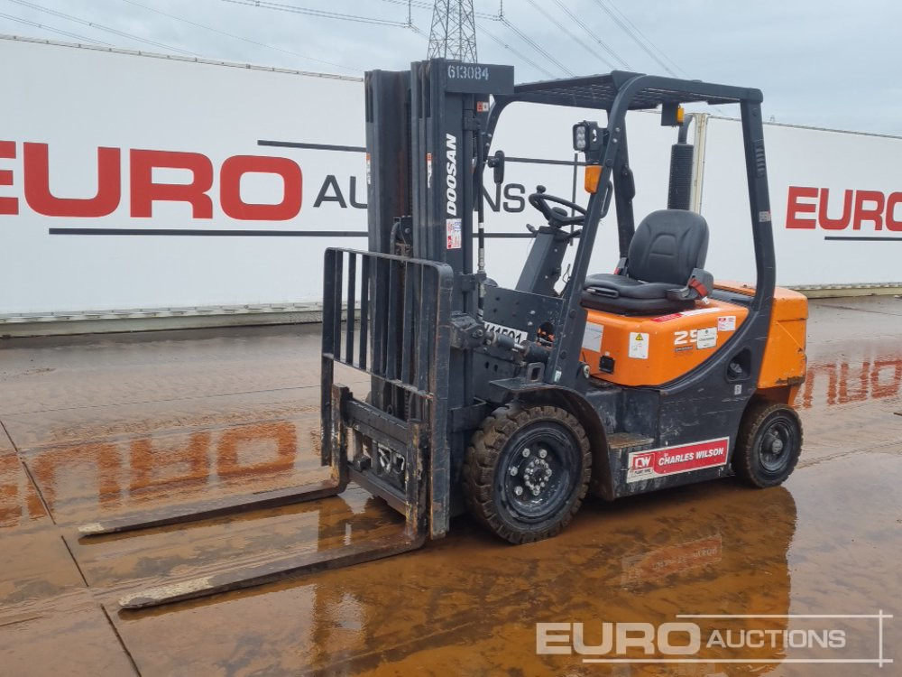 2021 Doosan D25GP - Carrello elevatore: foto 1 2021 Doosan D25GP - Carrello elevatore: foto 1