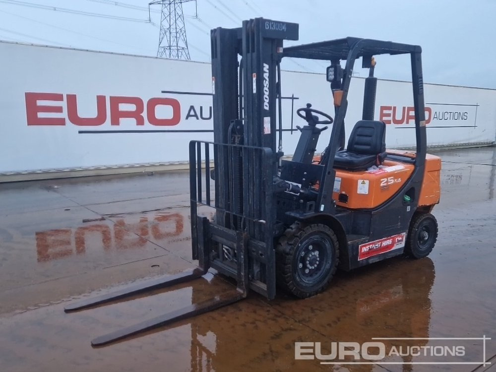 2021 Doosan D25GP - Carrello elevatore: foto 1 2021 Doosan D25GP - Carrello elevatore: foto 1