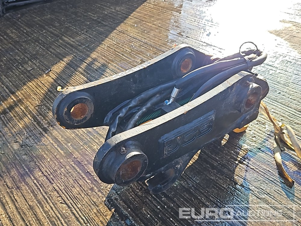 2023 JCB Hydraulic Double Lock QH 65mm Pin to suit 13 Ton Excavator - Attacco rapido: foto 1 2023 JCB Hydraulic Double Lock QH 65mm Pin to suit 13 Ton Excavator - Attacco rapido: foto 1