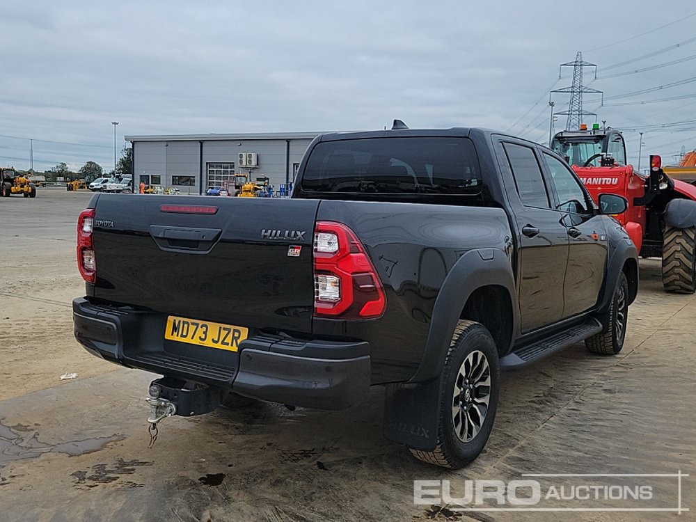2023 Toyota Hilux GR Sport - Pick-up: foto 5 2023 Toyota Hilux GR Sport - Pick-up: foto 5