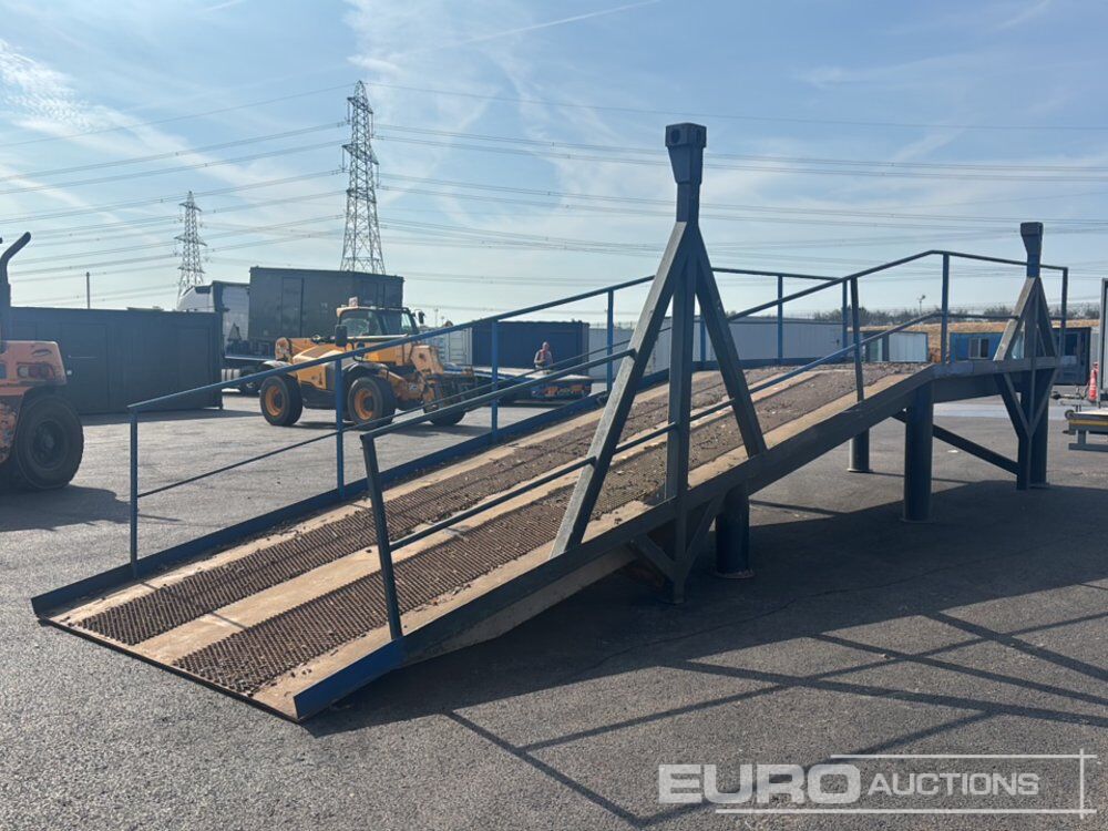 30' x 8' Loading Ramp - Rampa di carico: foto 5 30' x 8' Loading Ramp - Rampa di carico: foto 5