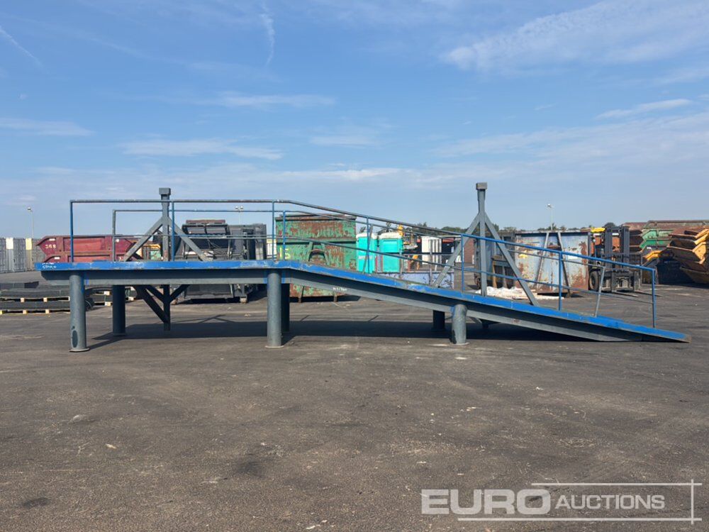30' x 8' Loading Ramp - Rampa di carico: foto 2 30' x 8' Loading Ramp - Rampa di carico: foto 2