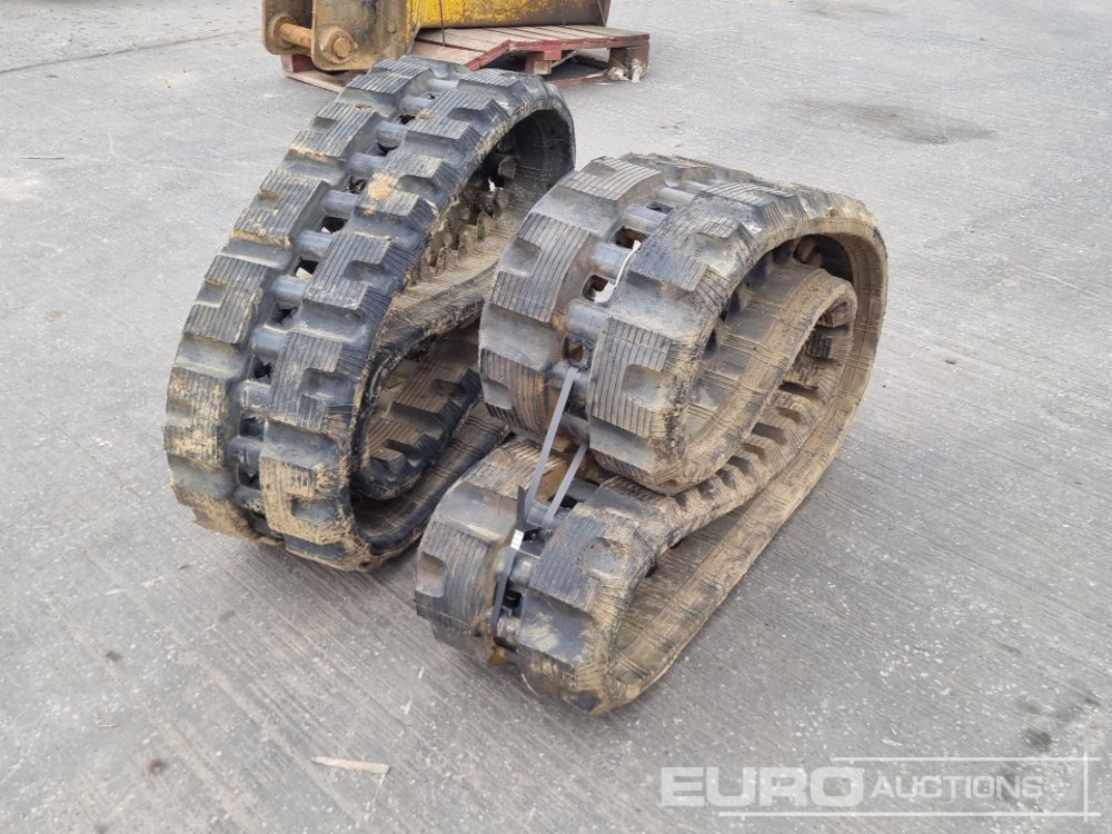 320x86Bx50Rubber Tracks (2 of) - Cingolo per Macchina da cantiere: foto 1 320x86Bx50Rubber Tracks (2 of) - Cingolo per Macchina da cantiere: foto 1