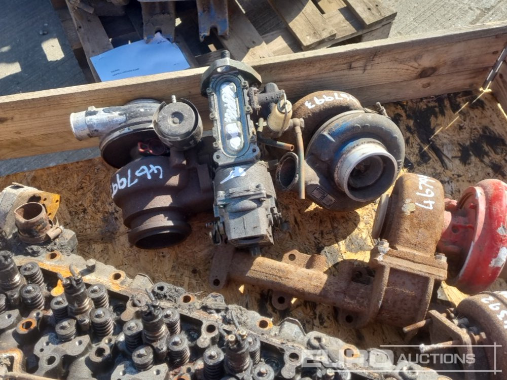 Motore 4 Cylinder Engine (Spares), 3 Cylinder Engine (Spares), Single Cylinder Engine (3 of, Spares), Vaccuum Pump, Turbo (4 of), Fuel Pump, Cylinder Head: foto 9