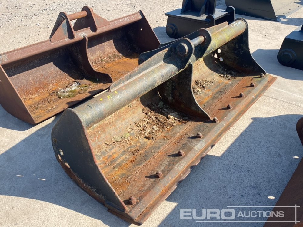 72" Strickland Ditching Bucket 45mm Pin to suit 4-6 Ton Excavator - Benna: foto 1 72" Strickland Ditching Bucket 45mm Pin to suit 4-6 Ton Excavator - Benna: foto 1