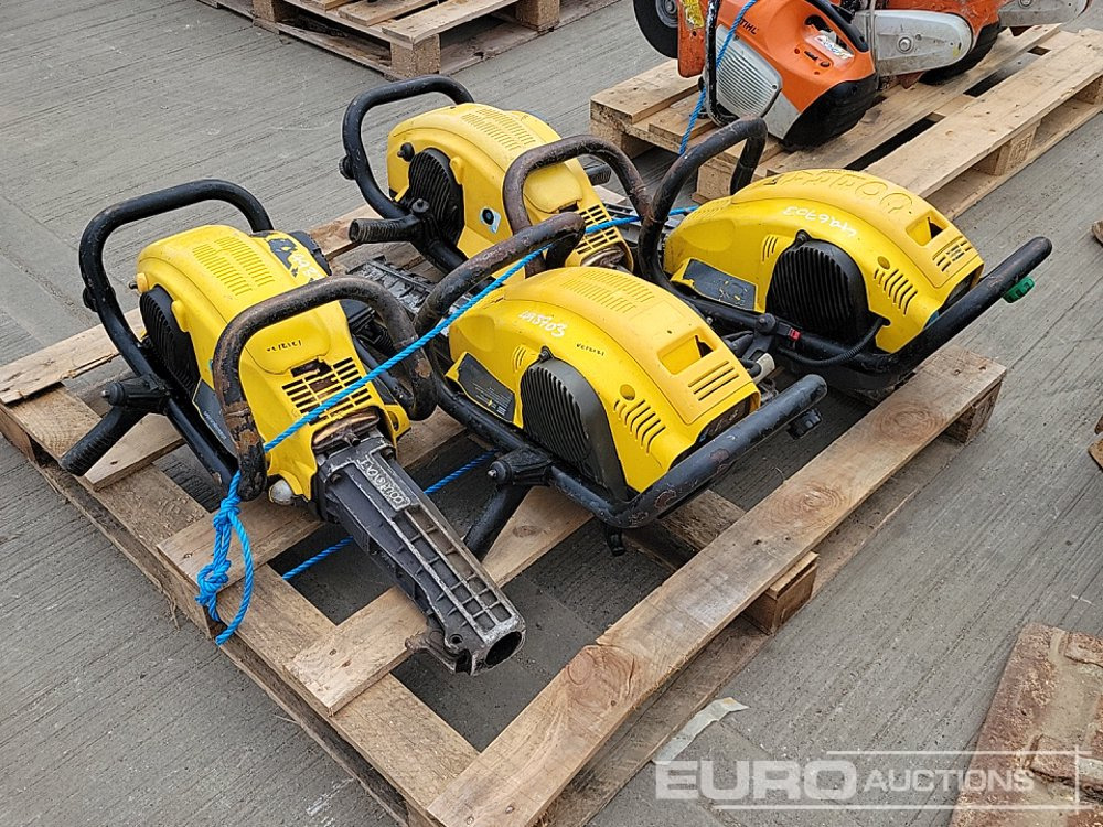 Atlas Copco Petrol Hand Held Breaker (4 of) - Asfaltatrice: foto 1 Atlas Copco Petrol Hand Held Breaker (4 of) - Asfaltatrice: foto 1
