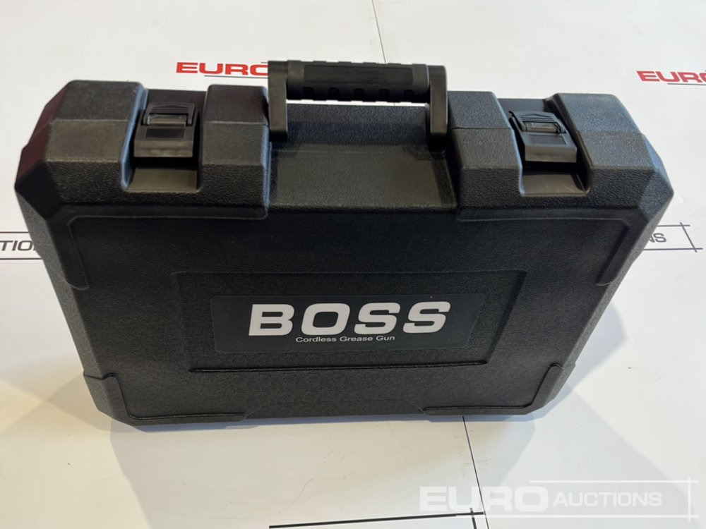 Attrezzatura da costruzione Boss 21 Volt Lithium Battery Cordless Grease Gun, 2 Batteries, Charger, Case, Shoulder Strap, Extension Pieces and Fittings: foto 13