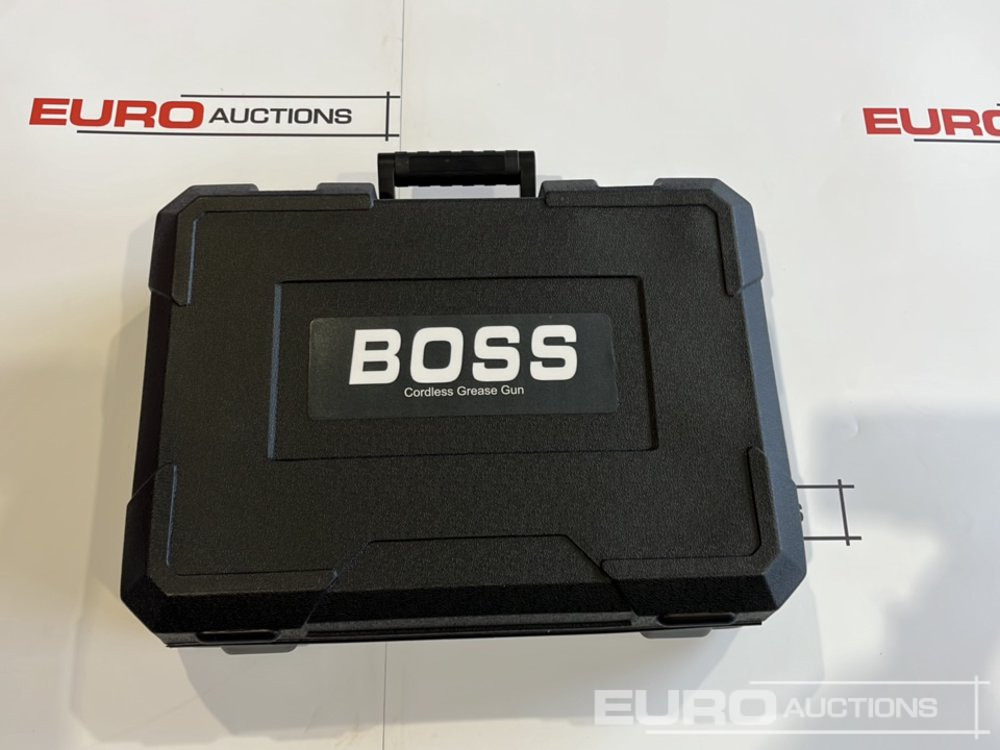 Attrezzatura da costruzione Boss 21 Volt Lithium Battery Cordless Grease Gun, 2 Batteries, Charger, Case, Shoulder Strap, Extension Pieces and Fittings: foto 14