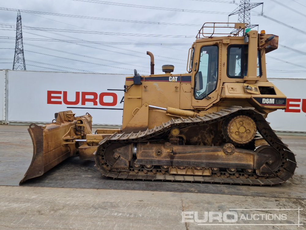 CAT D6M LGP - Bulldozer: foto 2 CAT D6M LGP - Bulldozer: foto 2