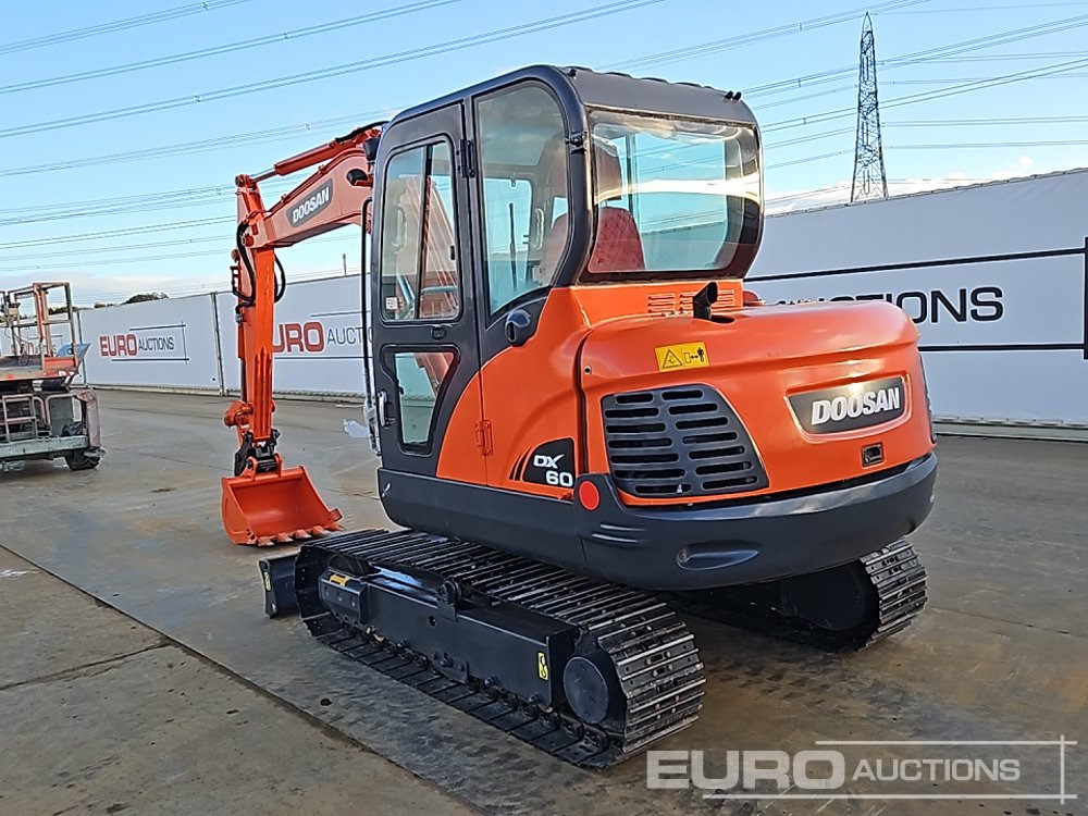 Doosan DX60 - Miniescavatore: foto 3 Doosan DX60 - Miniescavatore: foto 3