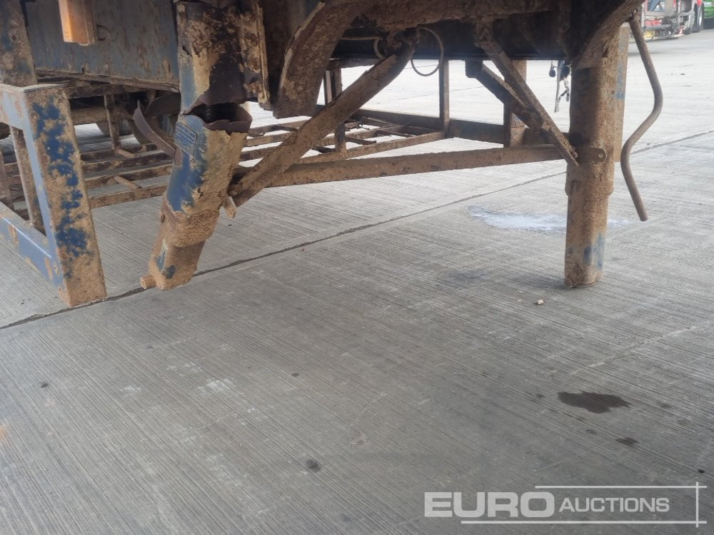 Semirimorchio centinato Fruehauf Tri Axle Curtainsider Trailer: foto 22