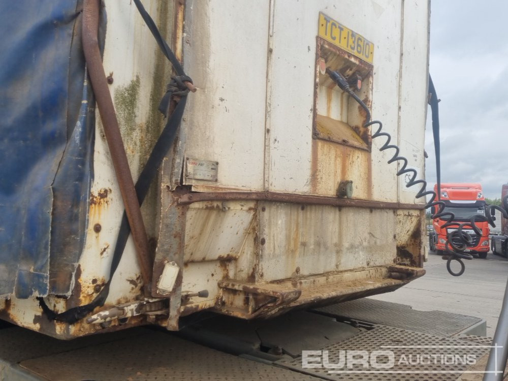 Semirimorchio centinato Fruehauf Tri Axle Curtainsider Trailer: foto 25