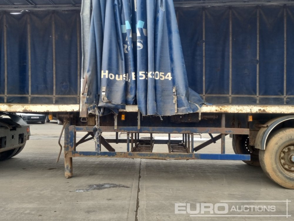 Semirimorchio centinato Fruehauf Tri Axle Curtainsider Trailer: foto 31