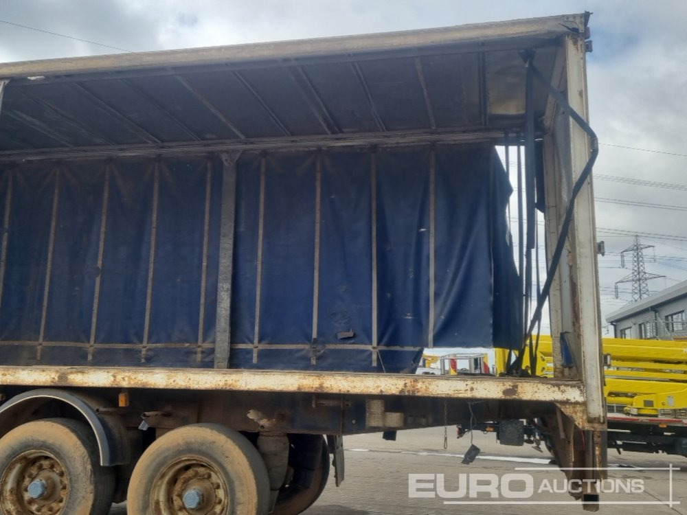 Semirimorchio centinato Fruehauf Tri Axle Curtainsider Trailer: foto 27