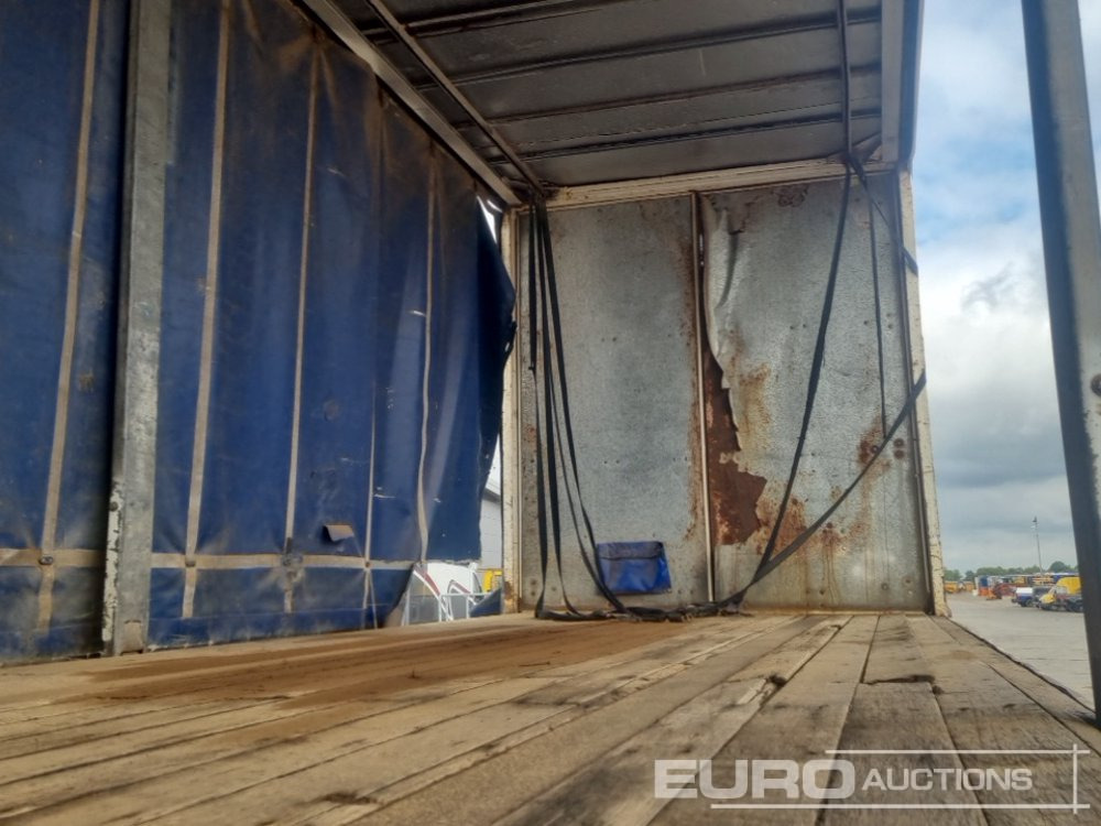 Semirimorchio centinato Fruehauf Tri Axle Curtainsider Trailer: foto 30