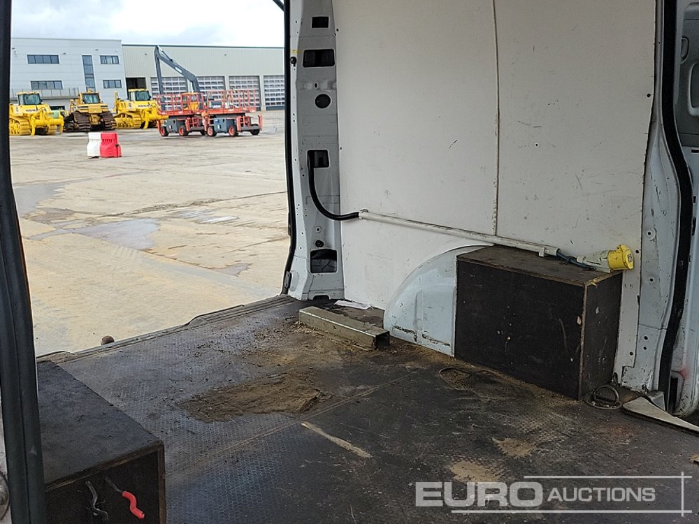 Furgone 2012 Mercedes Vito: foto 17