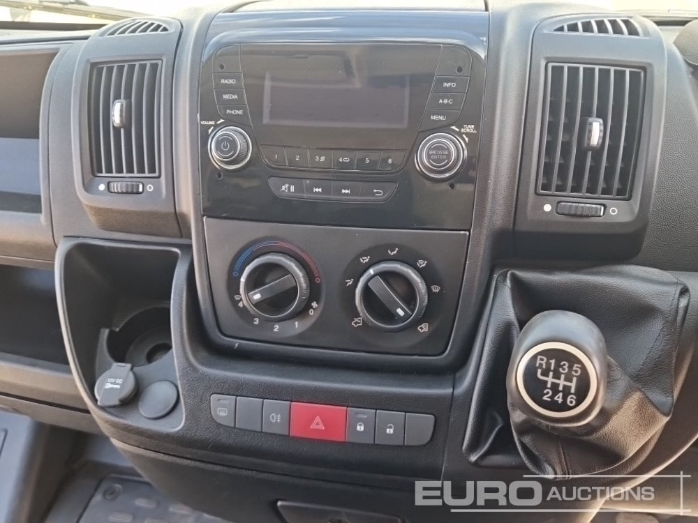 Furgone 2015 Citroen Relay: foto 29