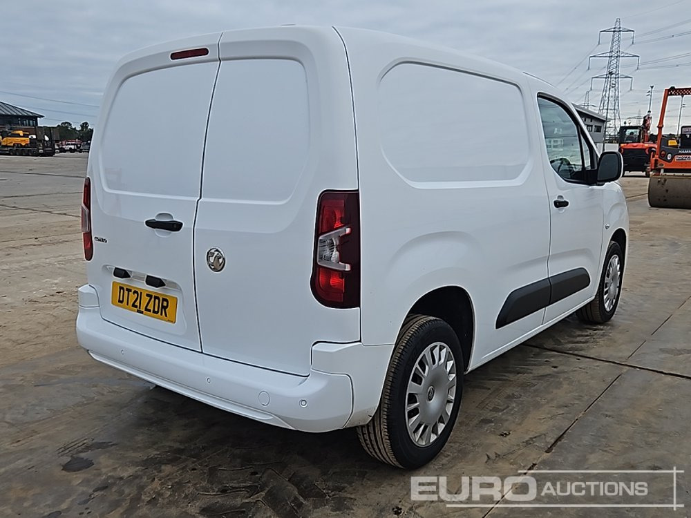 2021 Vauxhall Combo Sportive 2300 - Furgone: foto 5 2021 Vauxhall Combo Sportive 2300 - Furgone: foto 5