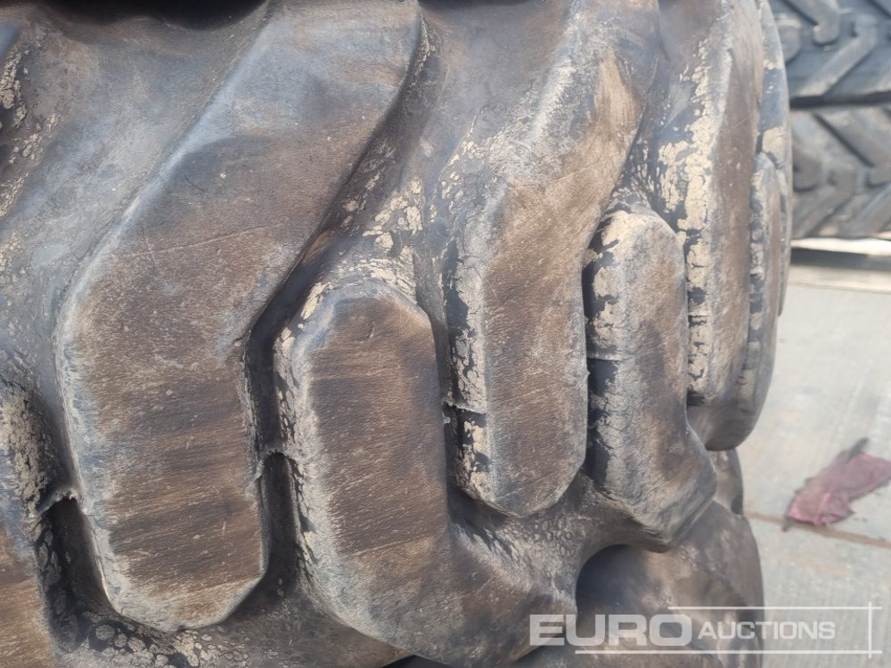 Pneumatico Goodyear 15.5/25 Tyre (4 of): foto 10