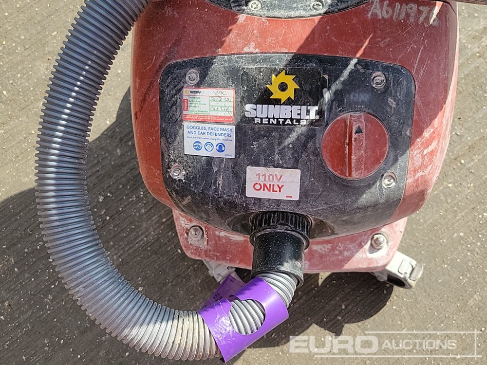 Attrezzatura da costruzione Hilti VC 20-U 110Volt Vacuum Cleaner, Makita LW1400 110Vot Chop Saw, Radio Cable Detector (3 of): foto 21